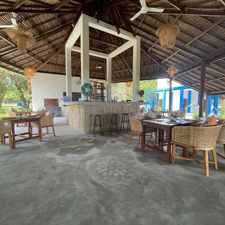 Blue Emocean Dive Resort Moyo Island Экстерьер фото