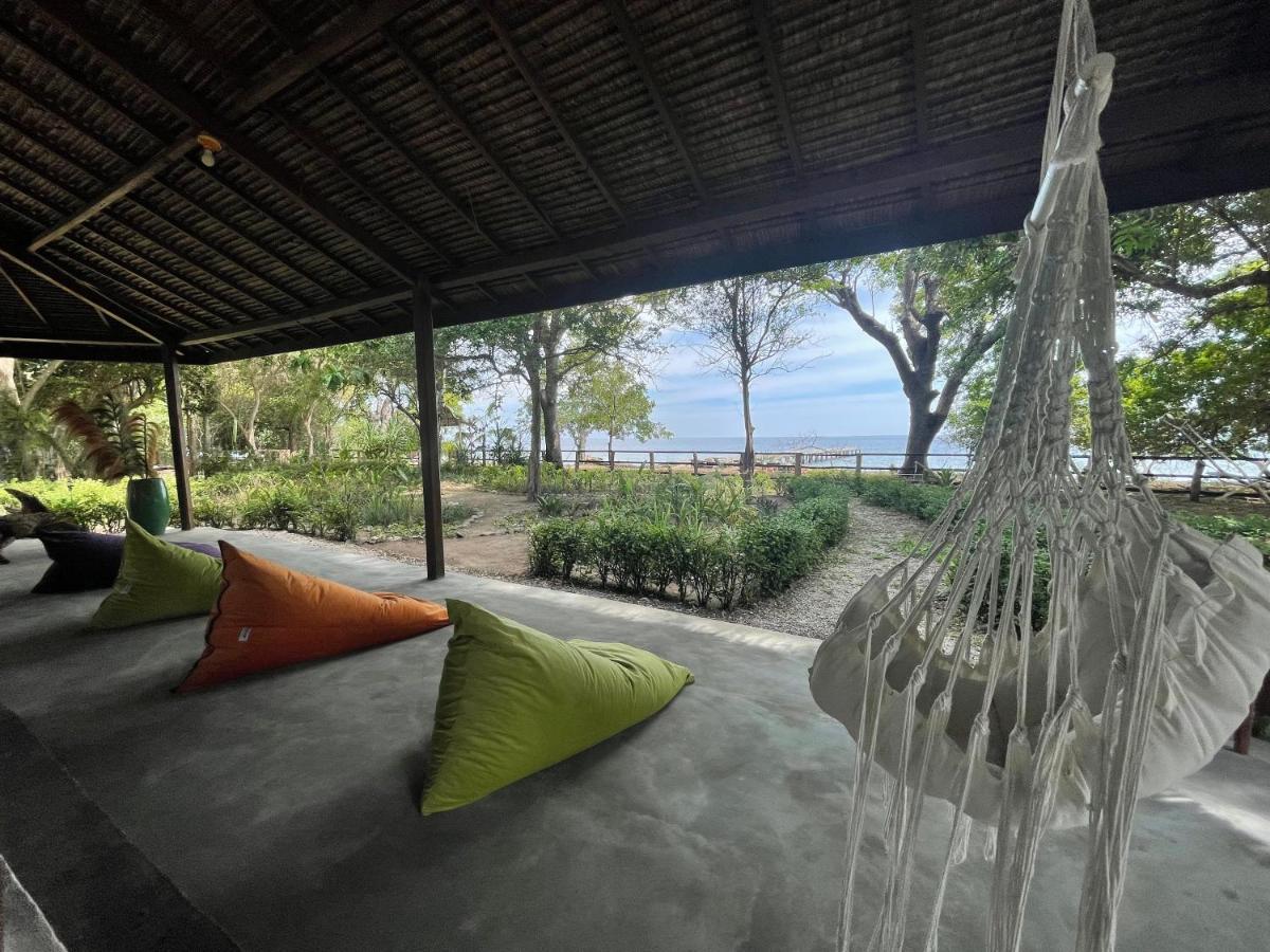 Blue Emocean Dive Resort Moyo Island Экстерьер фото